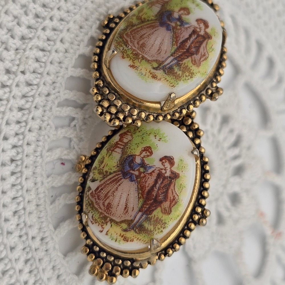 Vintage Gold Tone Porcelain Courting Couple Clip On Earrings Fragonard Style